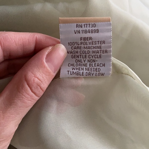 Green curtain - Picture 3 of 3